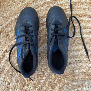 NEW Adidas Soccer Cleats Size 4 Youth